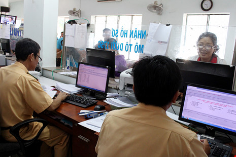 xe-sang-ten-doi-chu_3_tikx